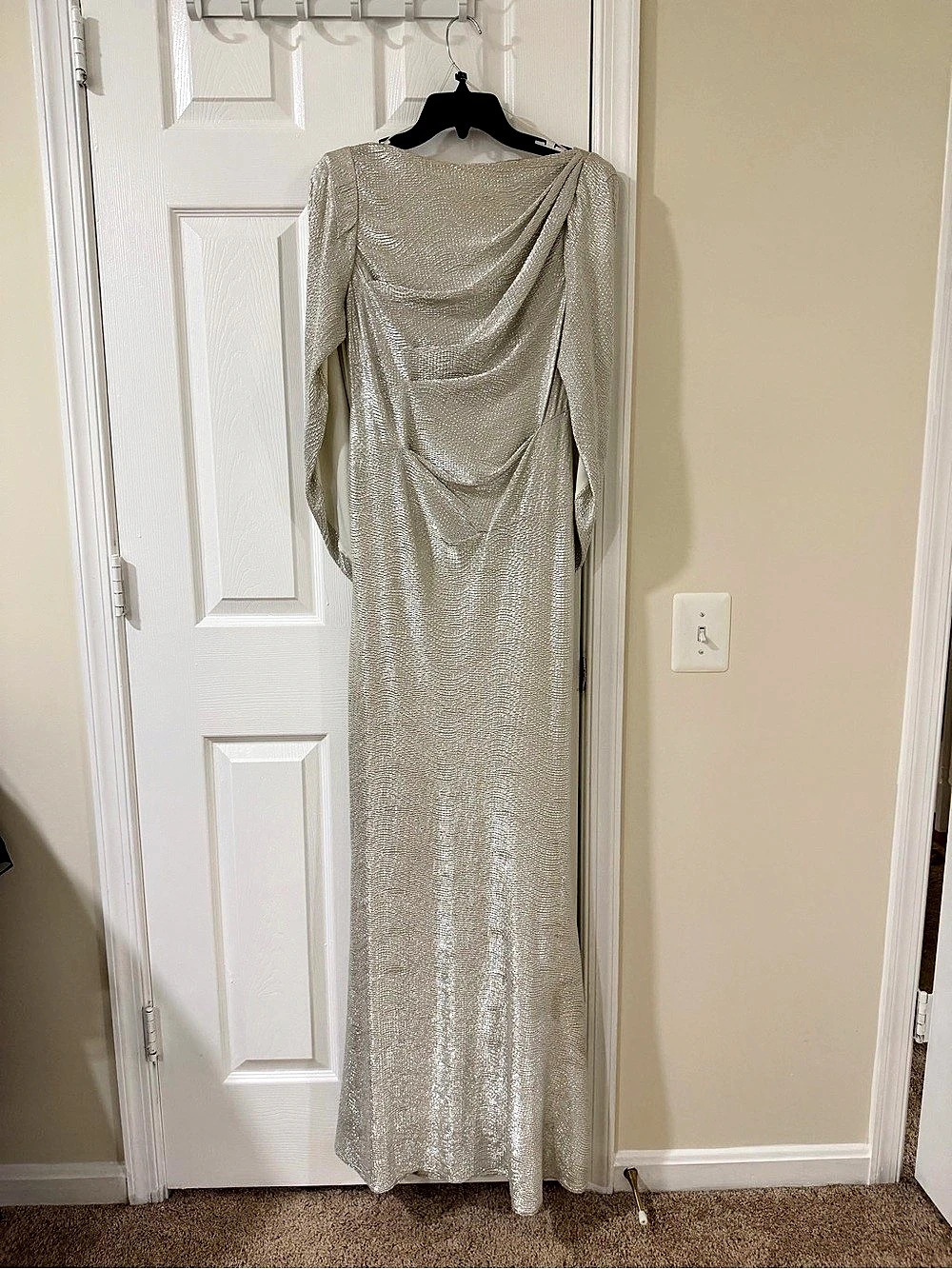 Adrianna Papell Draped Maxi Dress in Silver Size 6 Like New
